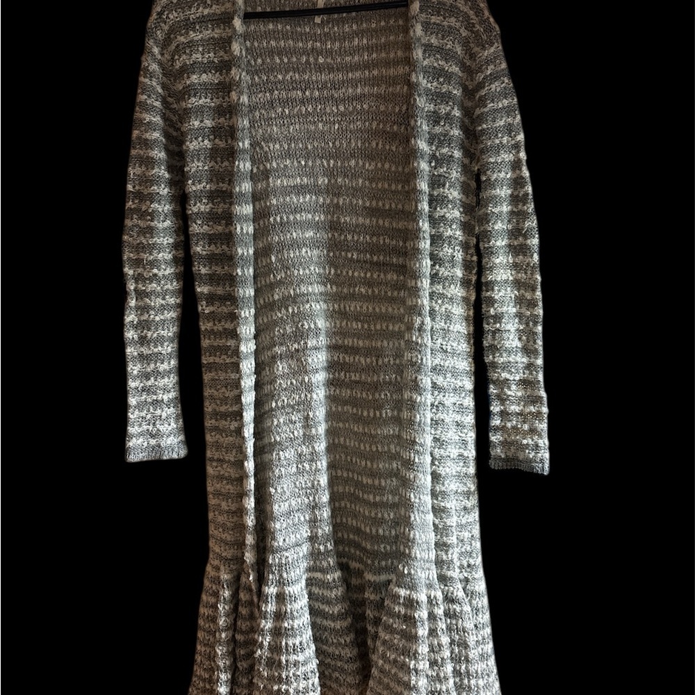 🐶❄️Free People Gray and White Striped Cardigan